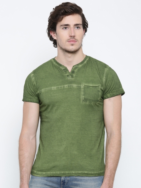 

American Crew Men Green Solid Round Neck T-shirt