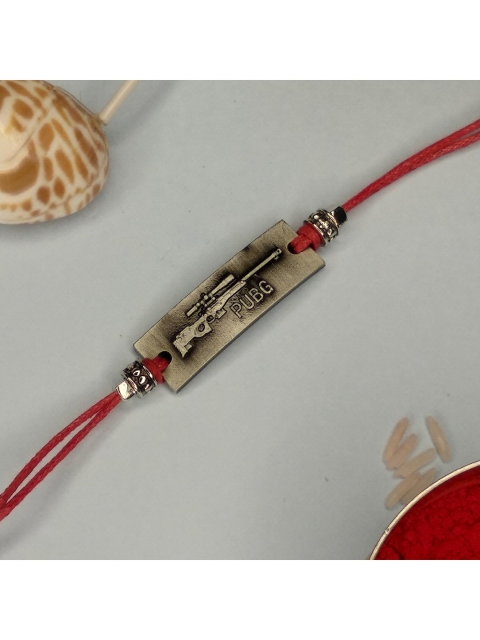 

CRAYTON Men Beige & Red Stone Studded & Beaded Rakhi