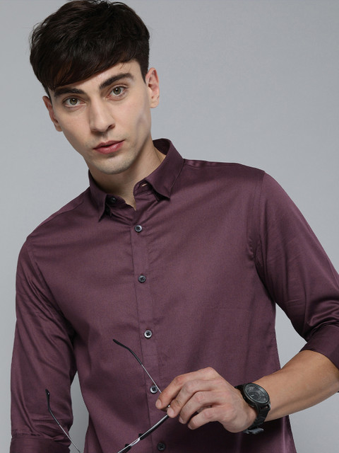 

Flying Machine Men Burgundy Slim Fit Solid Opaque Pure Cotton Casual Shirt
