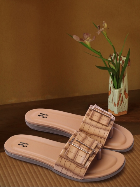 

TWIN TOES Women Brown Textured Flats