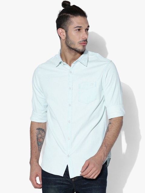 

Aeropostale Men Blue Solid Chambray Casual Shirt