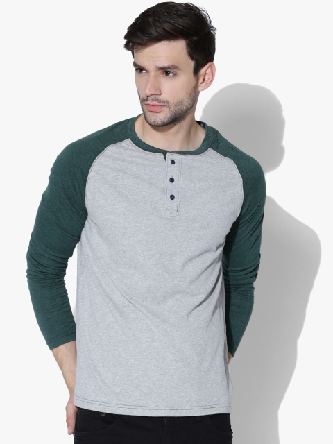 

Aeropostale Men Grey Melange Solid Henley Neck T-shirt