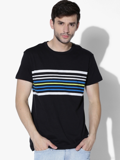 

Aeropostale Men Black Striped Round Neck T-shirt