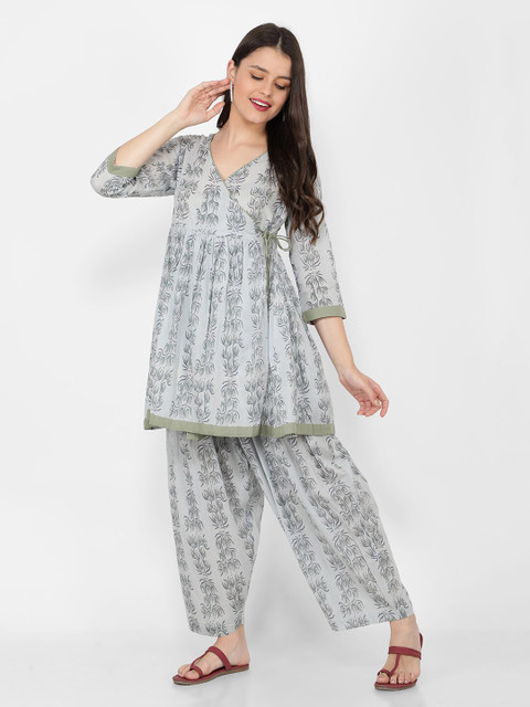 

NAVIYATA Beige Floral Layered Maxi Dress