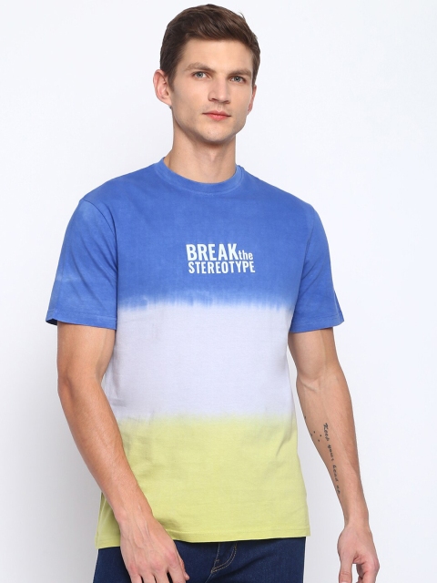 

Belliskey Men Blue & White Typography Printed T-shirt