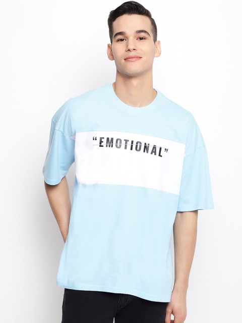 

Belliskey Men Blue & White Typography Printed T-shirt