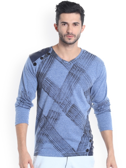 

Campus Sutra Men Blue Printed V-Neck T-shirt