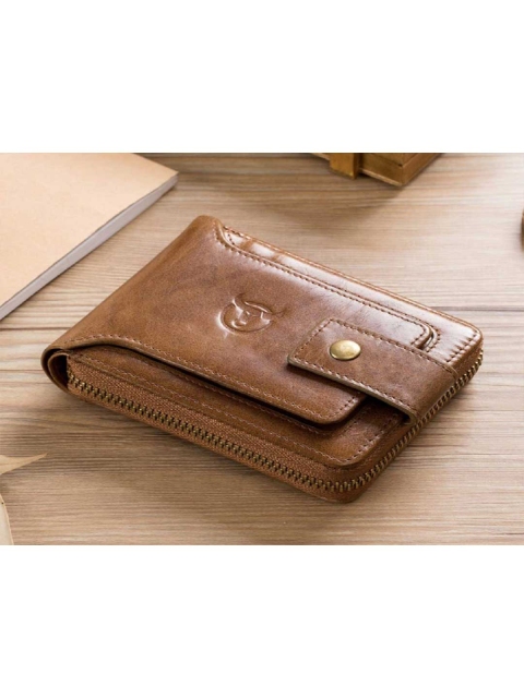

CONTACTS Men Beige Leather Two Fold Wallet