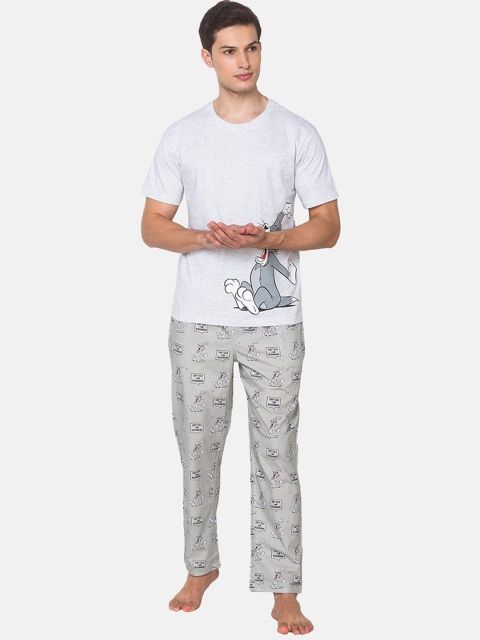 

SMUGGLERZ INC Men Grey & White Printed Night suit