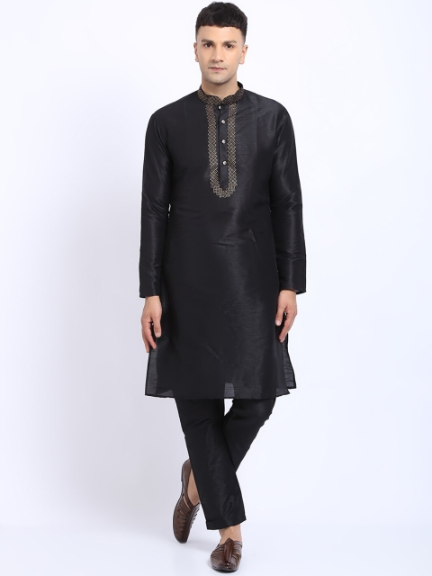 

TREEMODA Men Black Raw Silk Kurta with Pyjamas