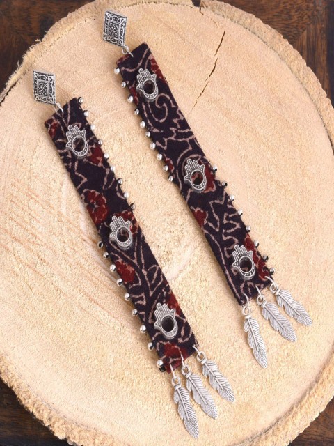 

kashwini Red Silver-Plated Geometric Fabric Drop Earrings