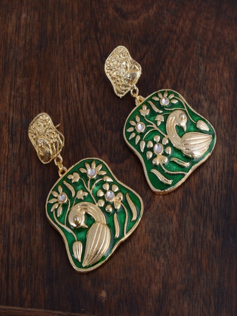 

kashwini Green & Gold-Plated Contemporary Drop Earrings