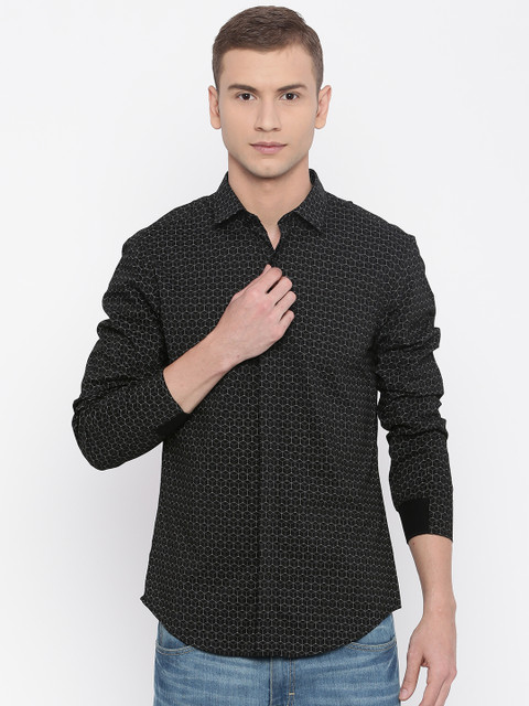 

Peter England Casuals Men Black Slim Fit Printed Shirt