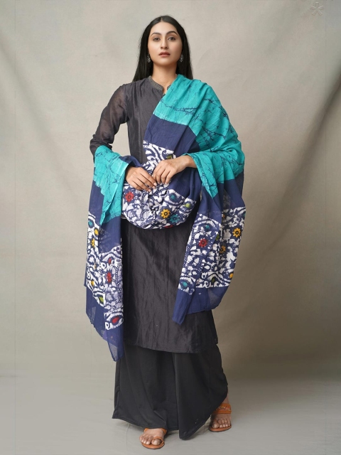 

Unnati Silks Green & White Ethnic Motifs Printed Pure Cotton Batik Dupatta