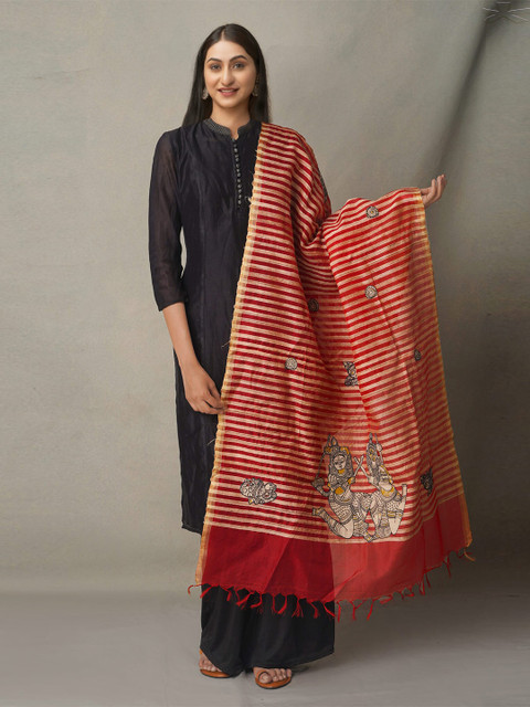 

Unnati Silks Red & Beige Ethnic Motifs Printed Kalamkari Dupatta with Zari