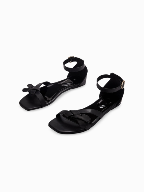 

The Label Life Women Black Knotted Strap Flats