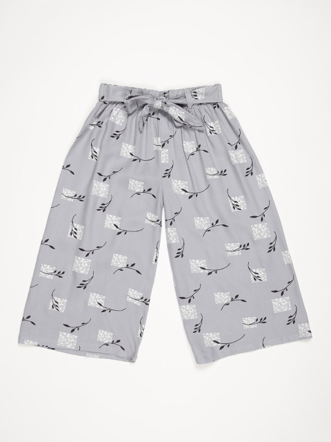 

V2 Value & Variety Girls Grey & Black Printed Regular-Fit Capris