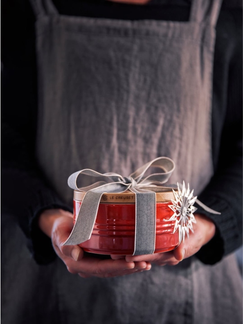 

LE CREUSET Adults Red Large Storage Jar with Wood Lid