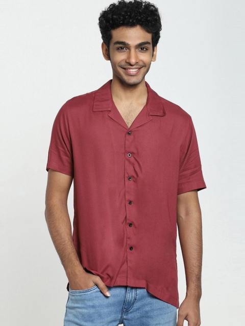 

Bewakoof Men Maroon Classic Casual Shirt