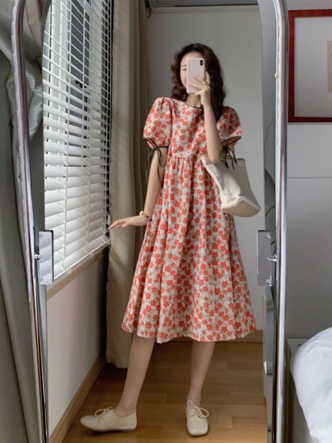 

La Aimee Women Cream & Red Floral Printed Fit & Flare Dress