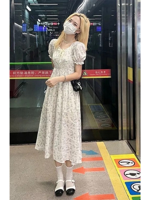 

La Aimee Women White Floral Printed Puff Sleeves Fit & Flare Dress