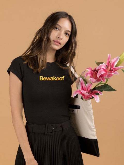 

Bewakoof Women Black Typography Printed Pure Cotton Slim Fit T-shirt