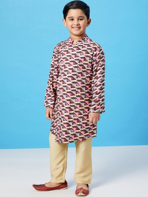 

Stylo Bug Boys Grey Printed Pure Cotton Kurta with Pyjamas