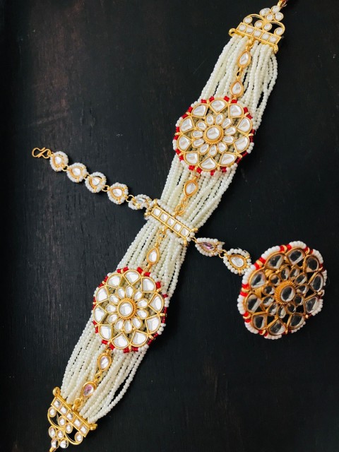 

The Opal Factory Women Gold-Plated White Stone Studded & Beaded Borla Matha Patti