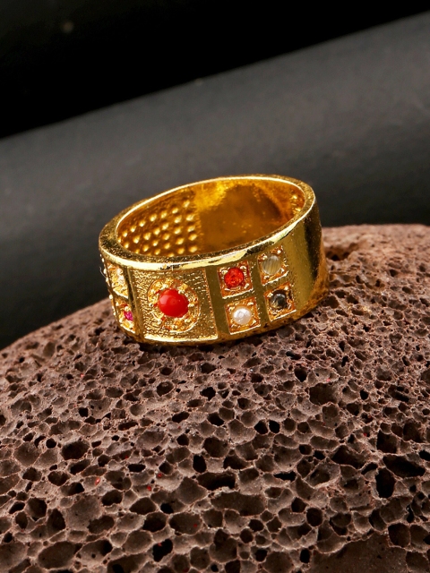 

Dare by Voylla Men Gold-Toned Red Band Ring