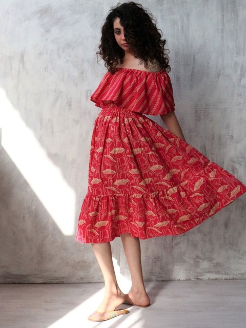 

Chidiyaa Pink Floral Off-Shoulder Midi Dress
