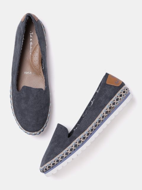 

Mast & Harbour Women Navy Slip-Ons, Navy blue