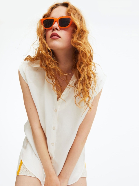 

H&M Women White Sleeveless Satin Shirt