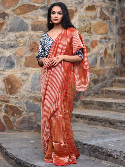 

Chidiyaa Red Striped Pure Linen Saree