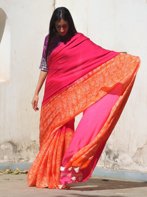 

Chidiyaa Pink & Gold-Toned Pure Silk Saree