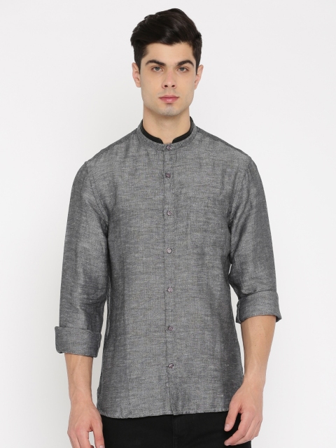

Celio Men Black Solid Casual Sustainable Shirt