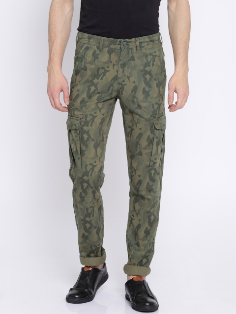

Celio Men Olive Green Straight Fit Camouflage Printed Cargos