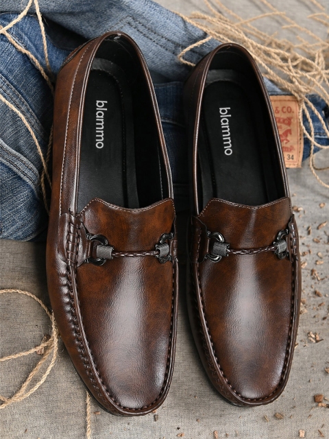 

Blammo Men Brown Textured Slip-On Sneakers