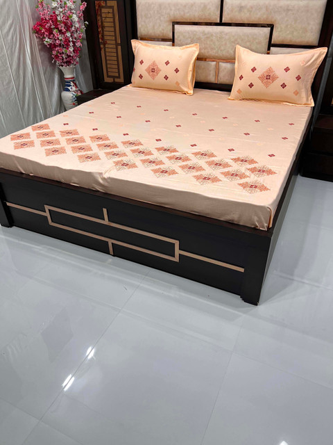 

Pure Decor Unisex King Size Orange Bedsheets with 2 Pillow Covers Embroidery 2320