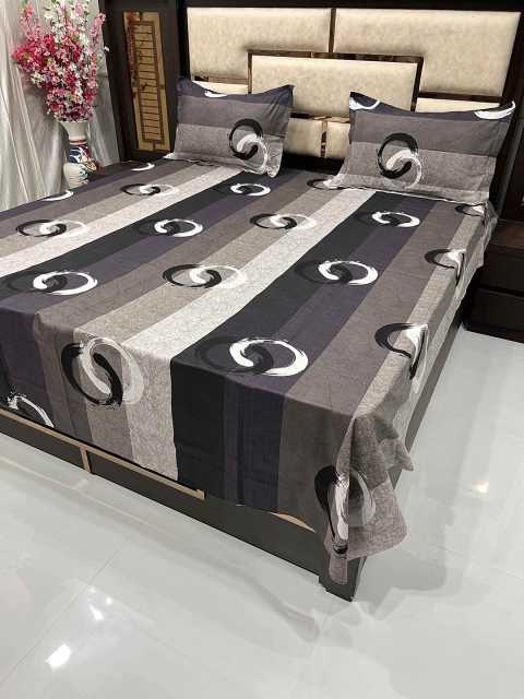 

Pure Decor Queen Black & Brown 400 TC Super Fine Bedsheets With 2 Pillow covers