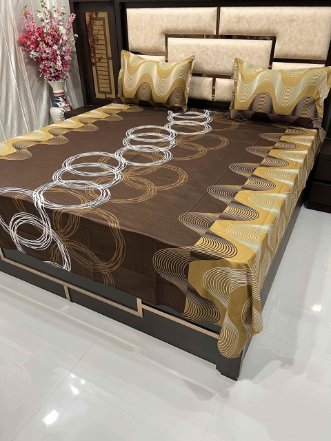 

Pure Decor Brown & Orange Geometric 400 TC Queen Bedsheet with 2 Pillow Covers