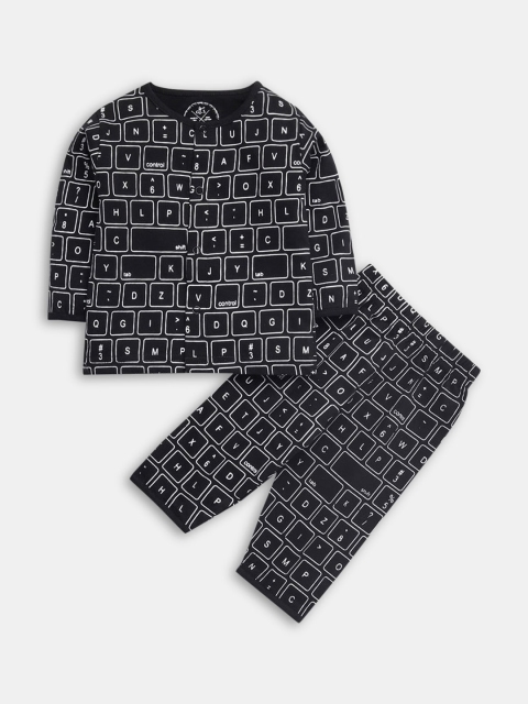 

Hopscotch Unisex Kids Black & White All-Over Printed Night suit