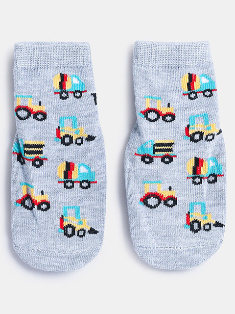 

Hopscotch Kids Grey All-Over Printed Cotton Ankle-Length Socks