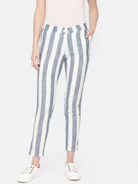 

Vero Moda Women Navy Blue & White Regular Fit Striped Cropped Trousers
