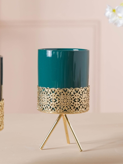 

Nestasia Green & Gold-Toned Textured Planters With Stand