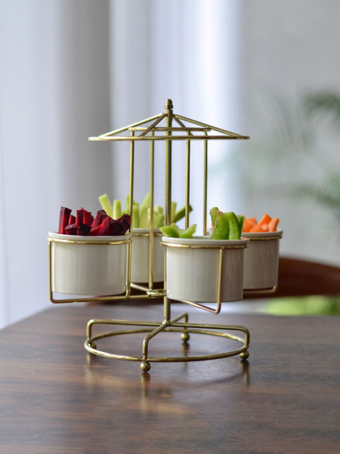 

Nestasia Set Of 4 White & Gold-Toned Ceramic Merry Go Round Planters