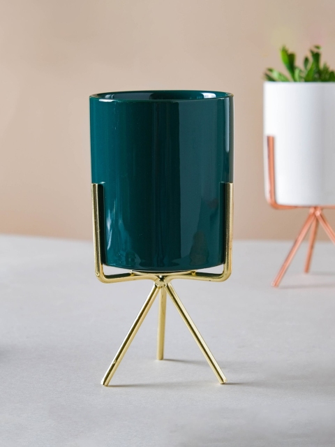 

Nestasia Gold-Toned & Green Solid Ceramic Planters