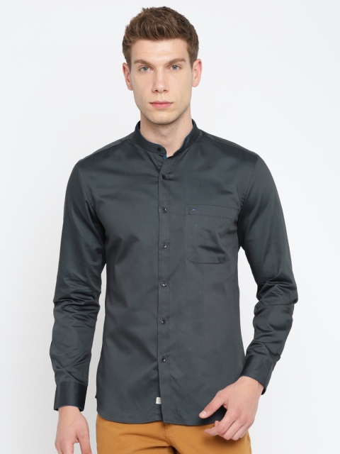 

Indigo Nation Men Blue Slim Fit Solid Casual Shirt