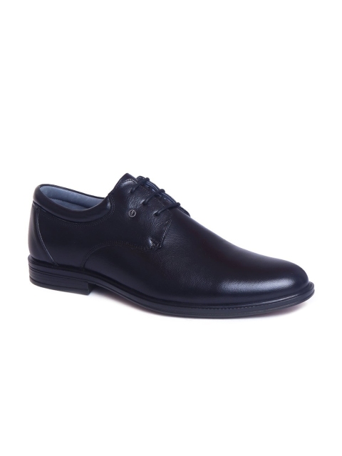 

Zoom Shoes Men Black Solid Leather Formal Derby's