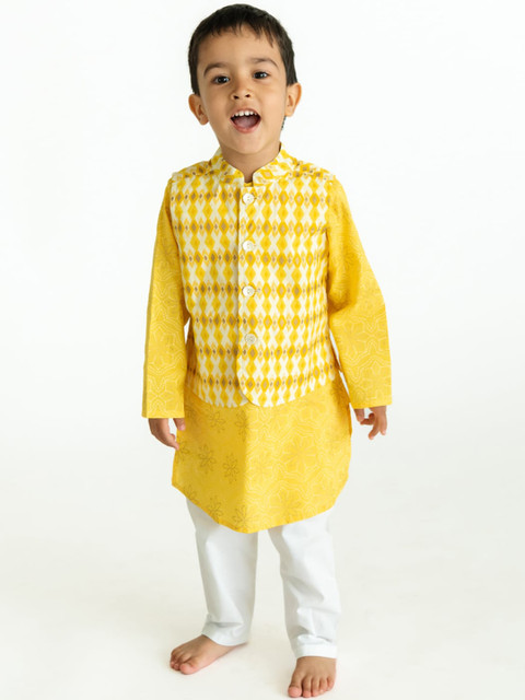 

Campana Boys Yellow Pure Cotton Kurti with Salwar & With Dupatta