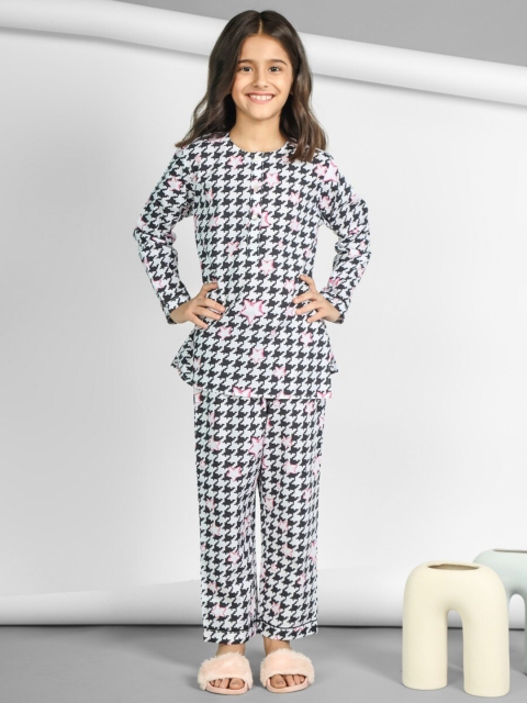 

THE PINK ELEPHANT Unisex Kids Black Printed Night suit